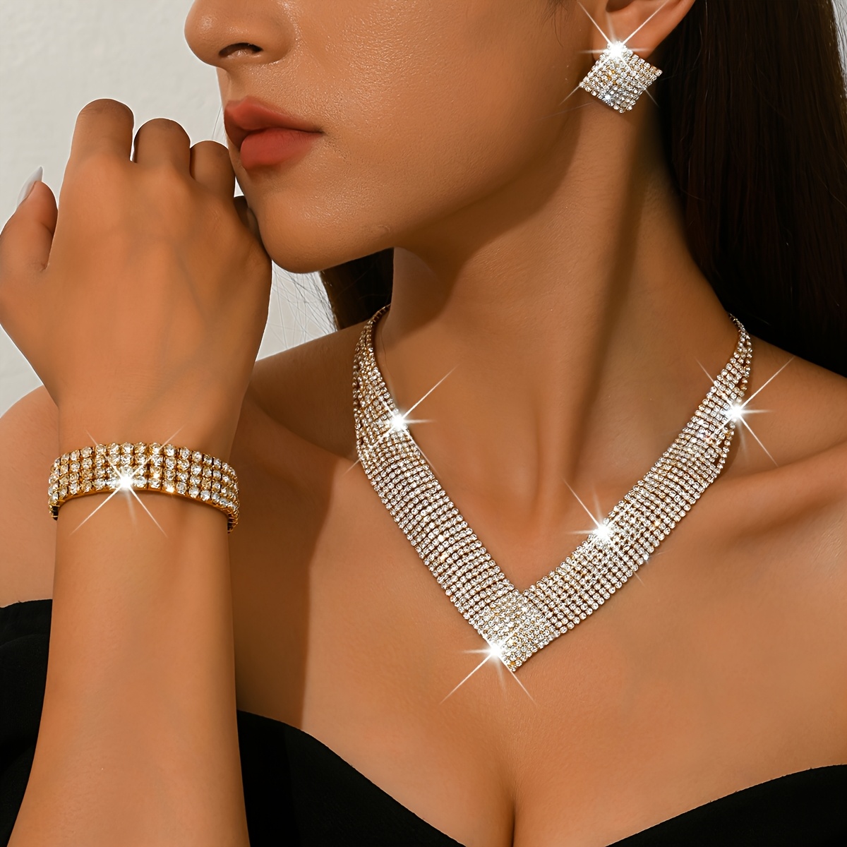 Atmospheric Elegant Women's Jewelry Set with Necklace and Earrings